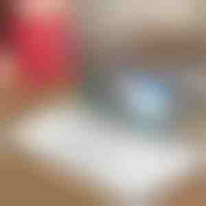 Organizzatore da tavolo multifunzionale + pennarello nero in OMAGGIO | DESKNOTE